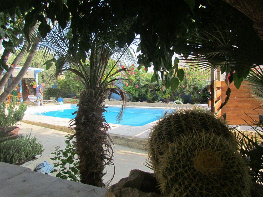 George Houses Pentakomo Esterno foto